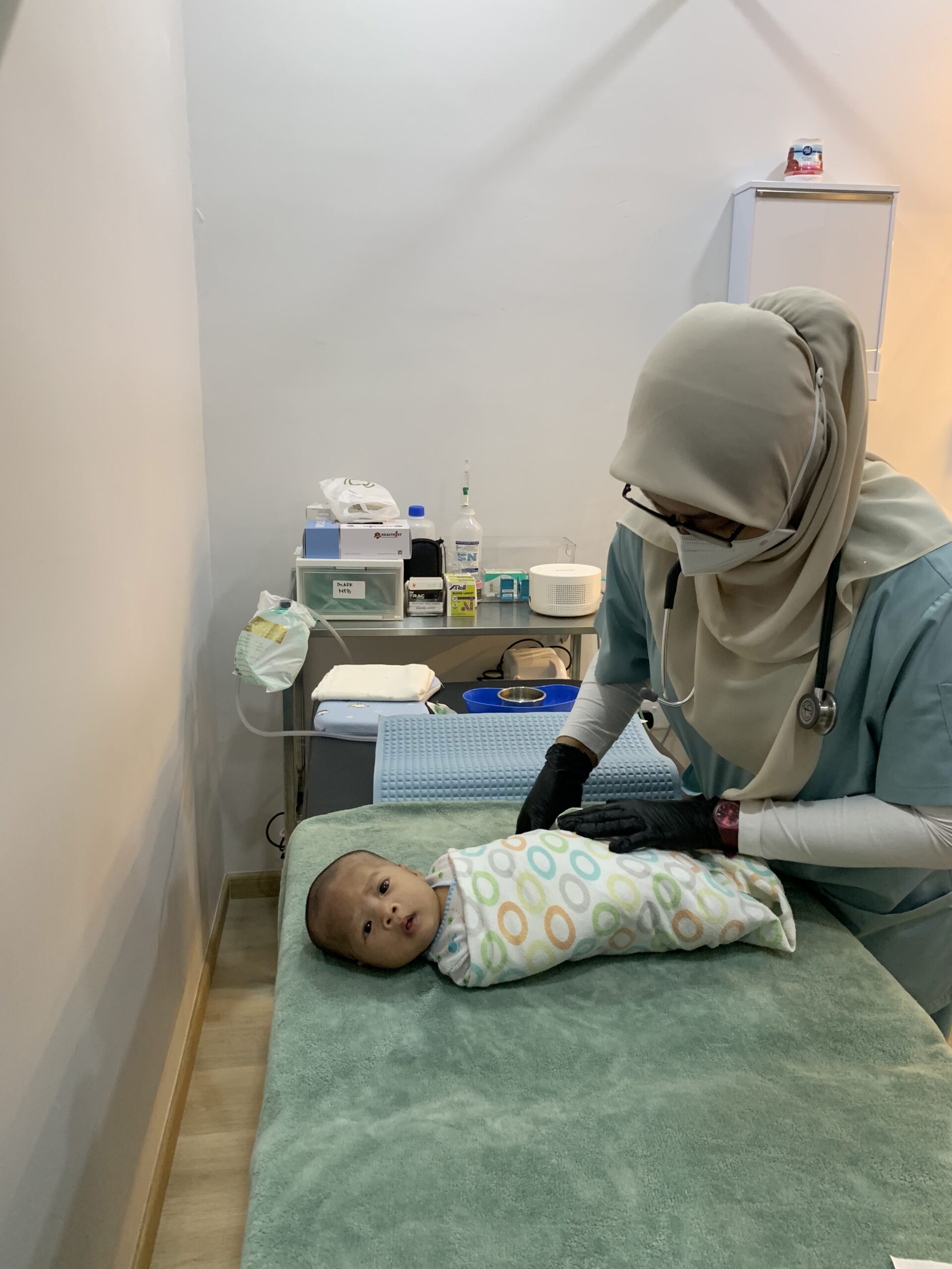 klinik sunat bayi perempuan